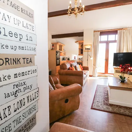 Topiary * Staveley (Cumbria)